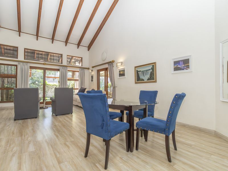Well located townhouse in boutique style complex - Photo 8