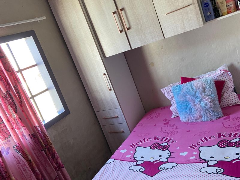 Low maintance home to Rent - Photo 3
