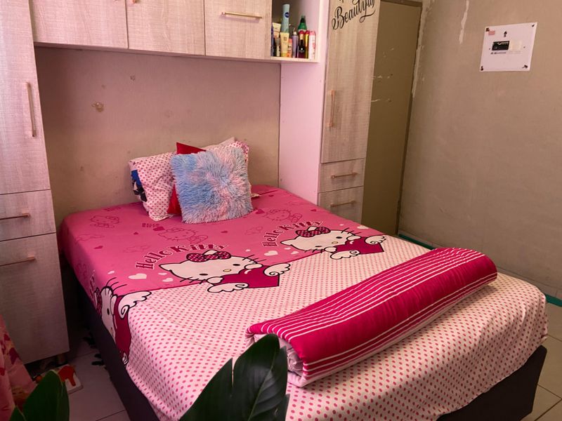 Low maintance home to Rent - Photo 10
