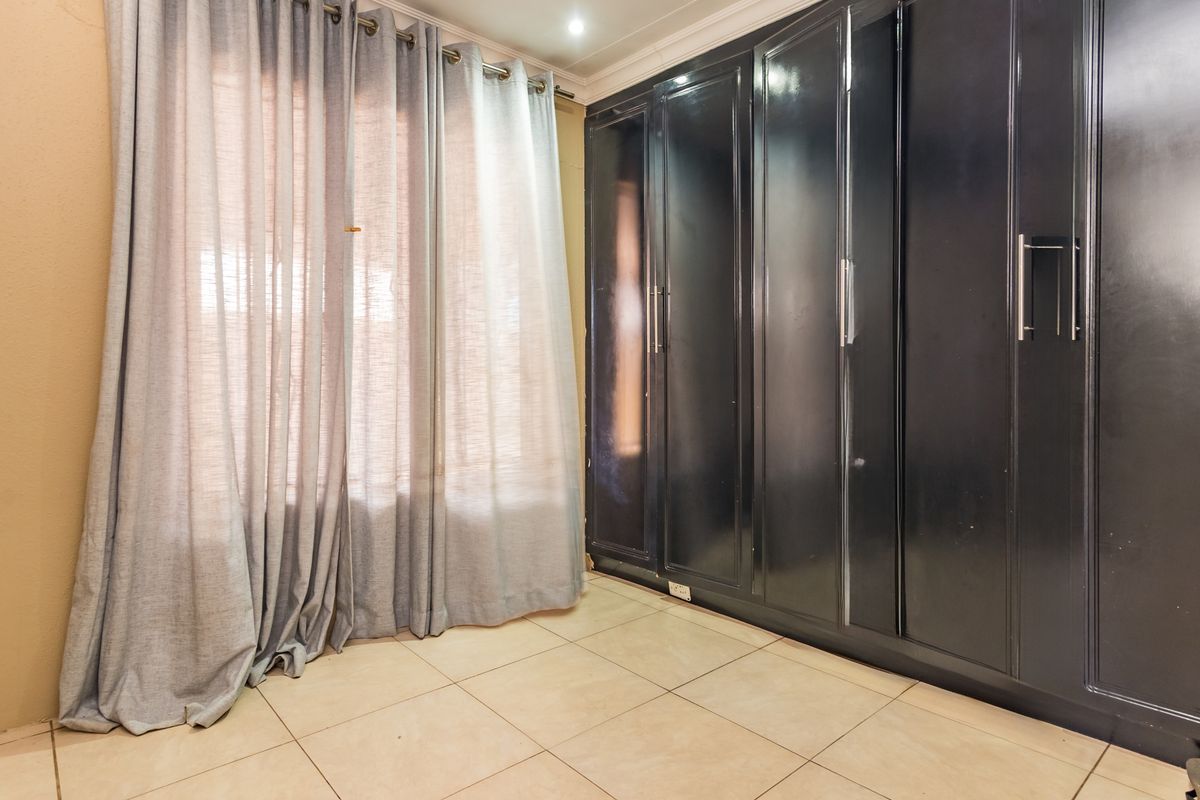 Property Investment Opportunity at Protea Glen Ext 29 Protea Glen Extension 29 - Photo 4