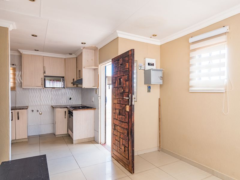 Property Investment Opportunity at Protea Glen Ext 29 Protea Glen Extension 29 - Photo 2