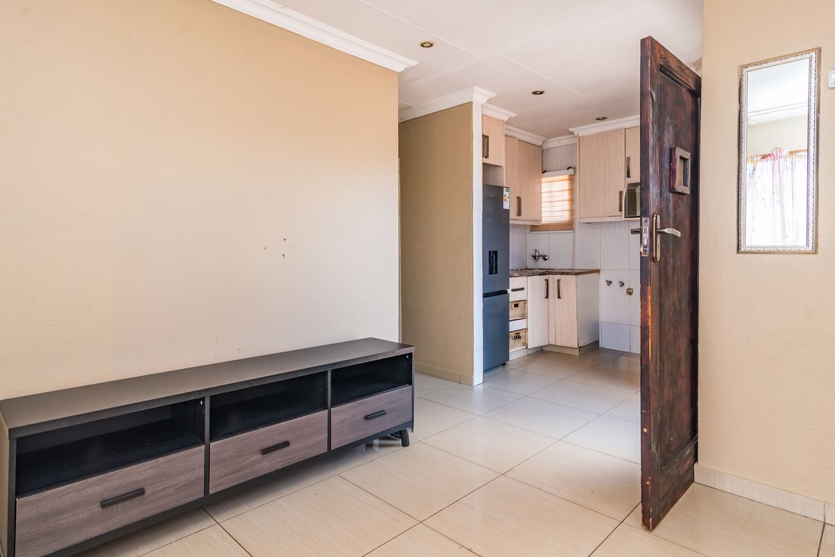 Property Investment Opportunity at Protea Glen Ext 29 Protea Glen Extension 29 - Photo 3