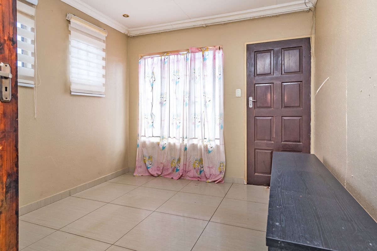 Property Investment Opportunity at Protea Glen Ext 29 Protea Glen Extension 29 - Photo 5