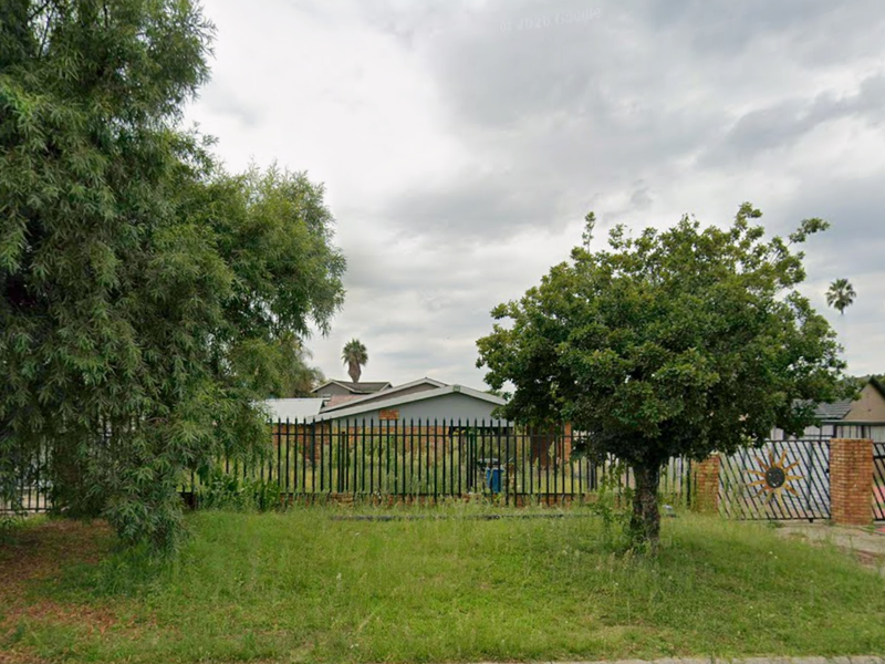 Exclusive Pre-Hammer opportunity – purchase this property before Sheriff’s Auction. - Photo 2