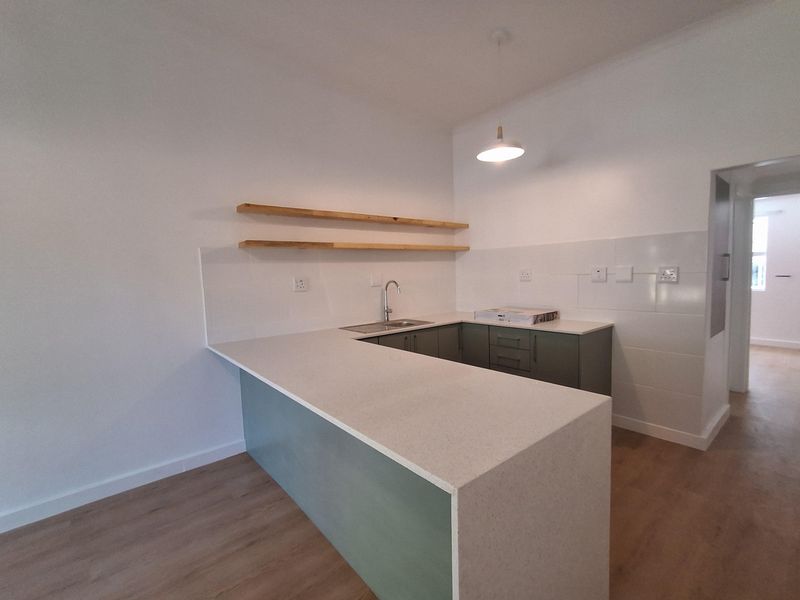 Modern Ground floor apartment with private patio - Photo 1