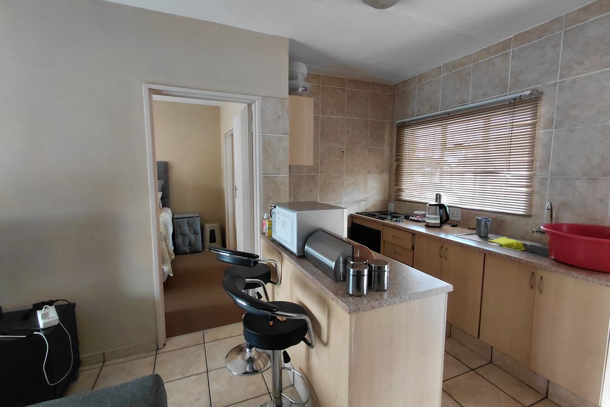 Ground Floor unit Oudorp Klerksdorp - Photo 3