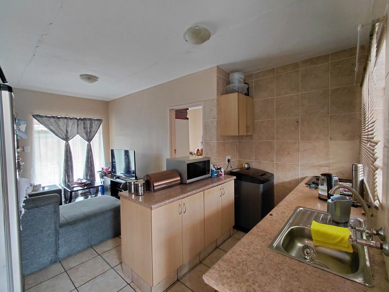 Ground Floor unit Oudorp Klerksdorp - Photo 4