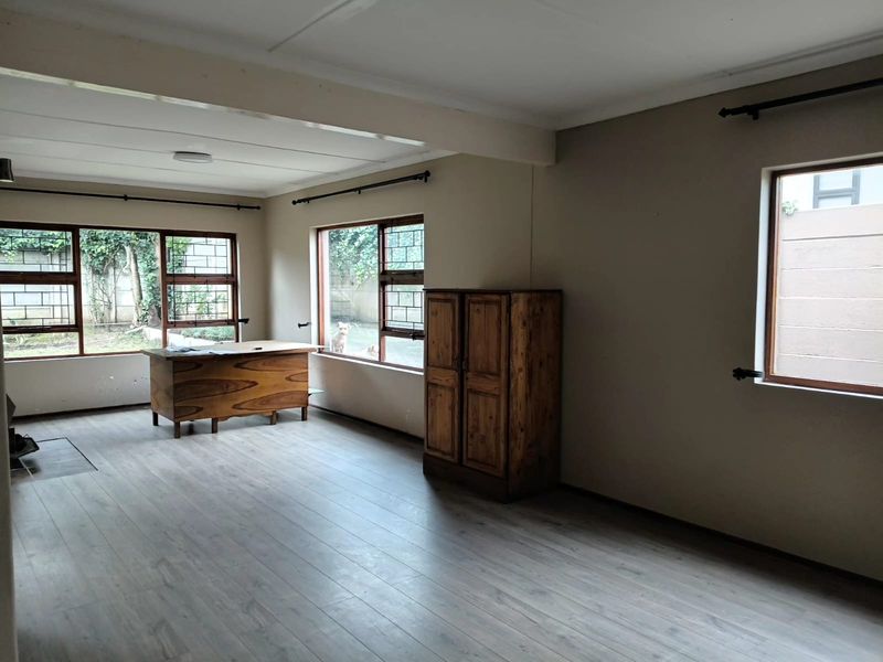 Spacious Duet to let in Denneoord, George - Photo 8