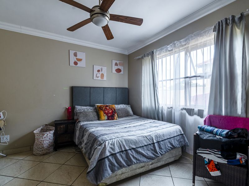 Modern, Stylish Townhouse in the Heart of Val-de-Grace! - Photo 7