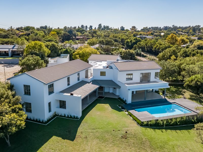 Magnifient Modern Retreat in Beaulieu Estate - Photo 5