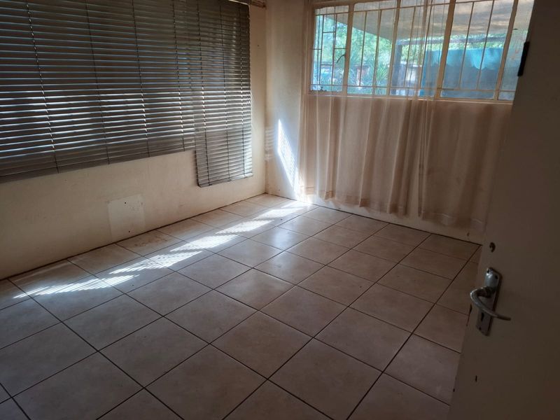 2 BEDROOM HOUSE TO LET - Photo 9