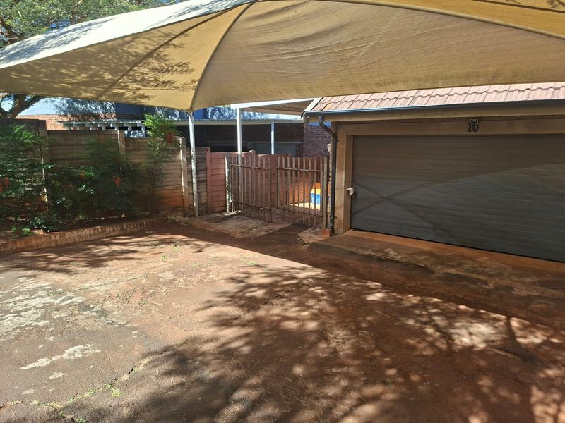 Your Forever Family Home in Lower Signal Hill - Photo 3