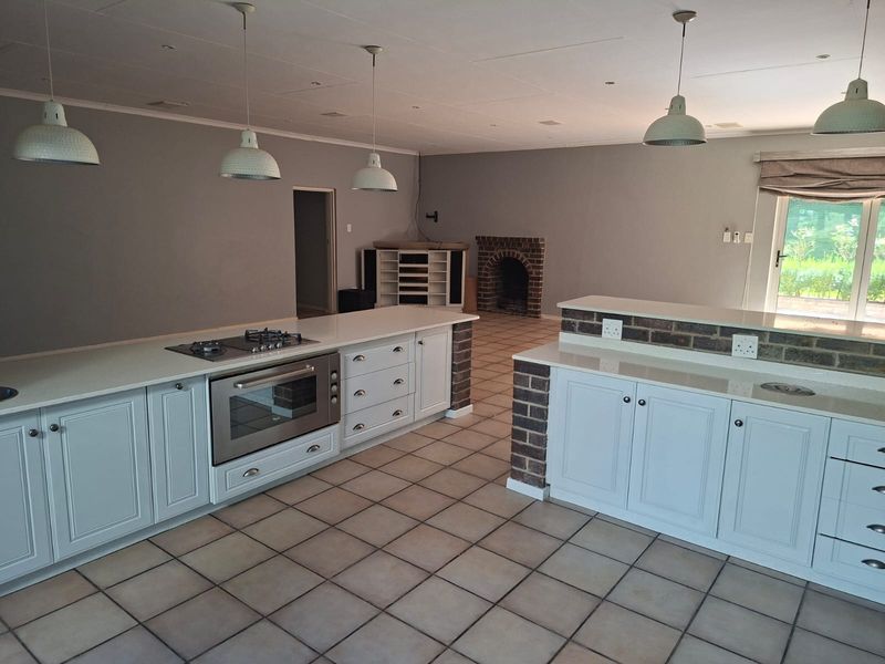 Your Forever Family Home in Lower Signal Hill - Photo 10