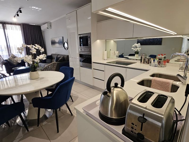 Ellipse Waterfall – Modern 2 Bedroom, 2 Bathroom Apartment - Photo 6