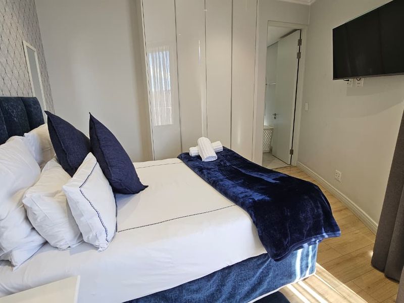 Ellipse Waterfall – Modern 2 Bedroom, 2 Bathroom Apartment - Photo 10