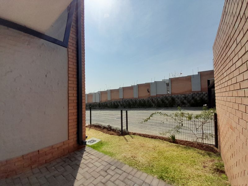 Waterfall Ridge Apartments – Ground Floor 2 Bedroom, 2 Bathroom Unit - Photo 2