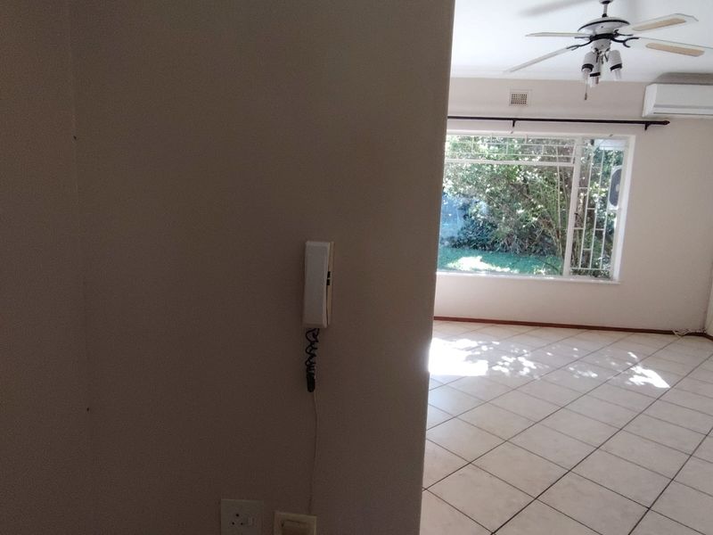 3 Bedroom Simplex to Let in Howick North - Photo 10