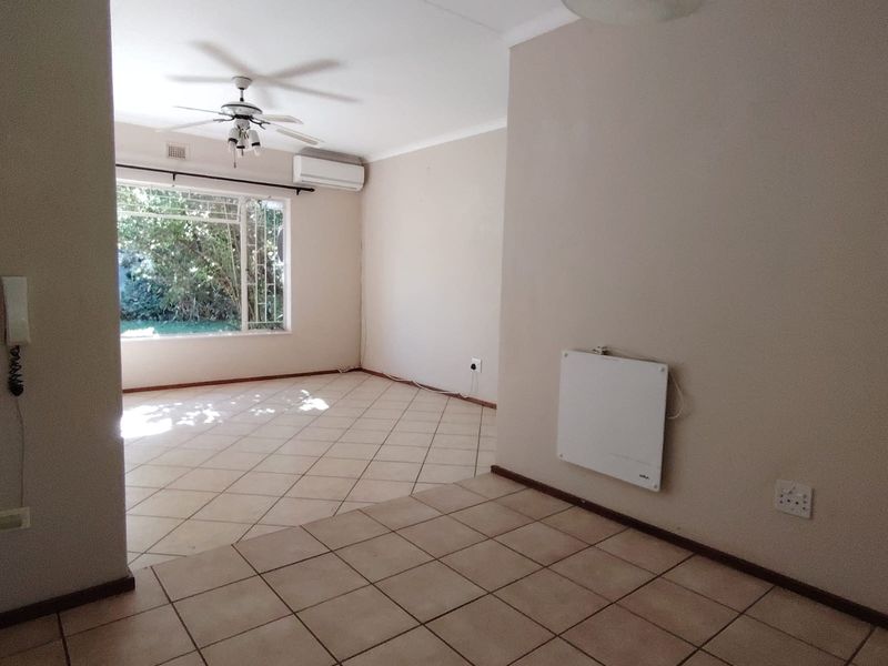 3 Bedroom Simplex to Let in Howick North - Photo 9