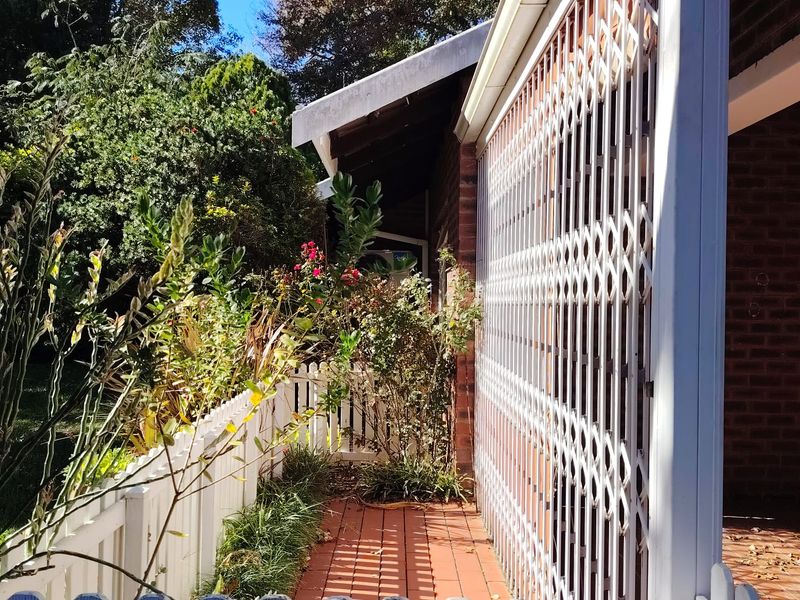 3 Bedroom Simplex to Let in Howick North - Photo 4