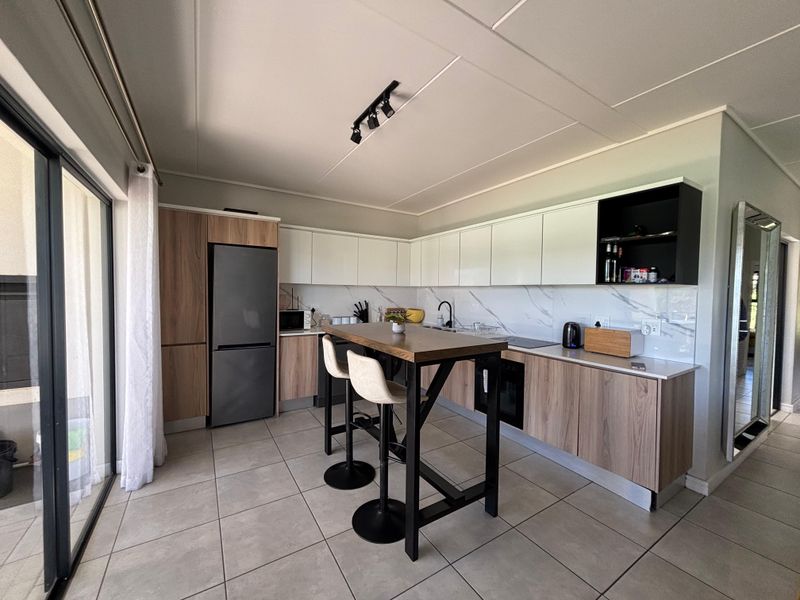 Furnished Turnkey 3 Bedroom Lagoon Apartment | Munyaka - Photo 9