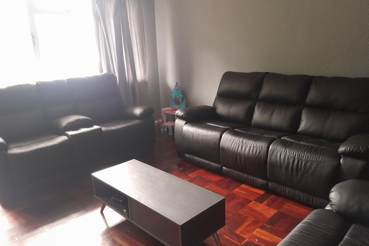 Kenilworth two bed unfurnished apartment - Photo 5