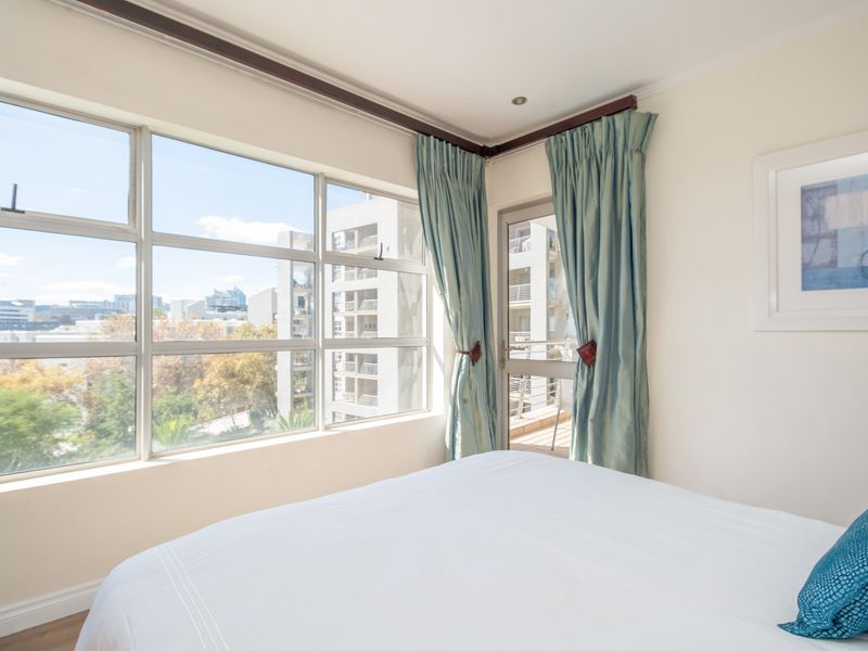 Elegant 2-Bedroom Apartment to Rent | Sandhurst Towers | Exclusive Sandton Living - Photo 10