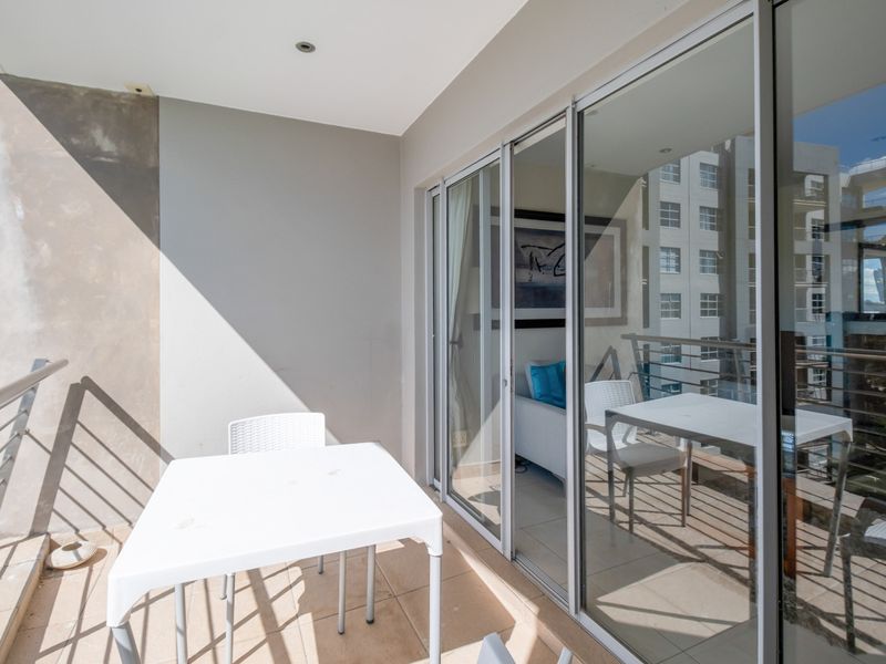 Elegant 2-Bedroom Apartment to Rent | Sandhurst Towers | Exclusive Sandton Living - Photo 6
