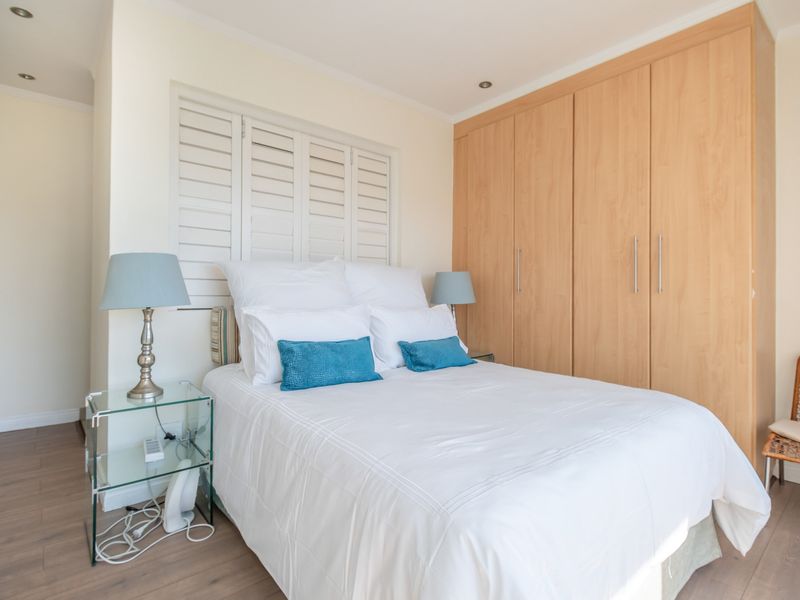 Elegant 2-Bedroom Apartment to Rent | Sandhurst Towers | Exclusive Sandton Living - Photo 8