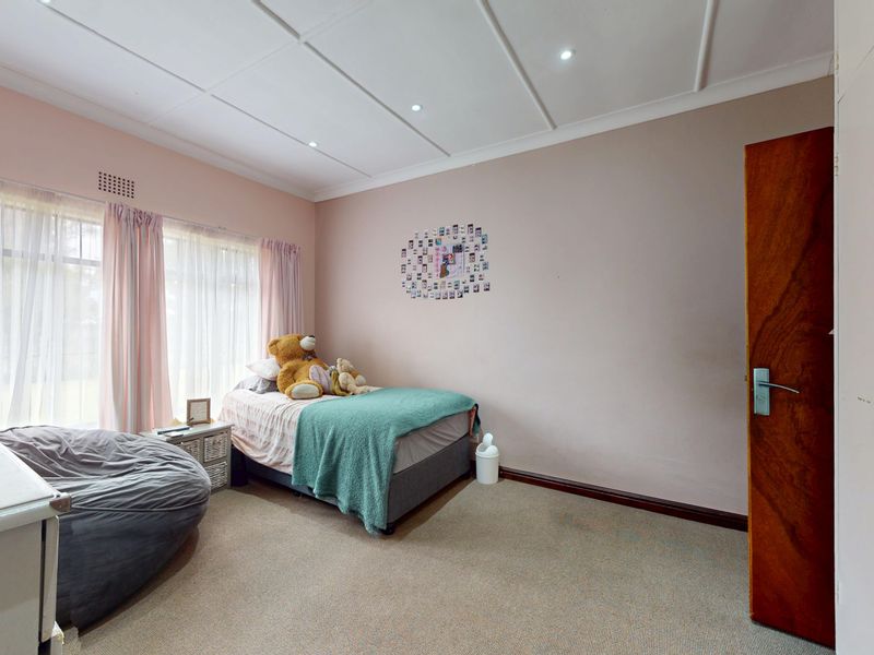 Exclusive Double Erf Masterpiece in Morganridge – A Rare Investment & Lifestyle Opportunity - Photo 8