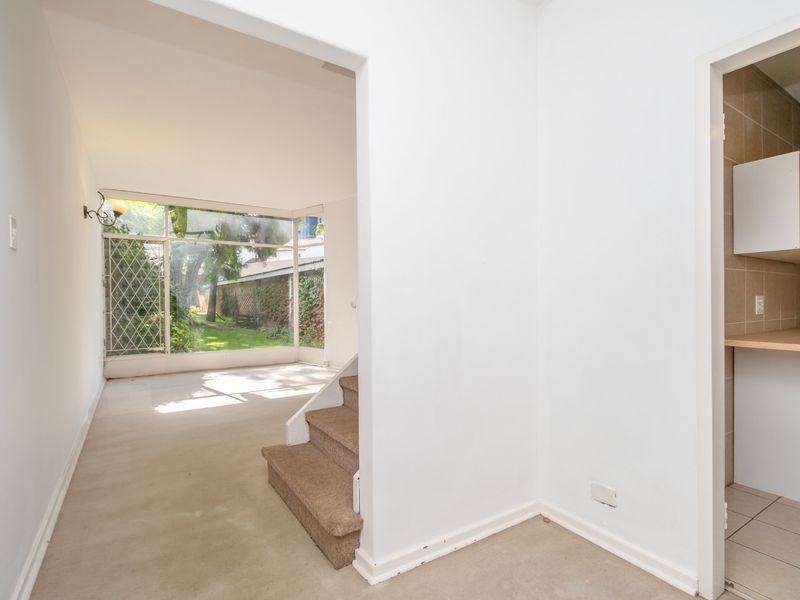 Spacious 1.5-Bedroom Duplex Garden Apartment for Rent | Prime Sandton Location - Photo 4