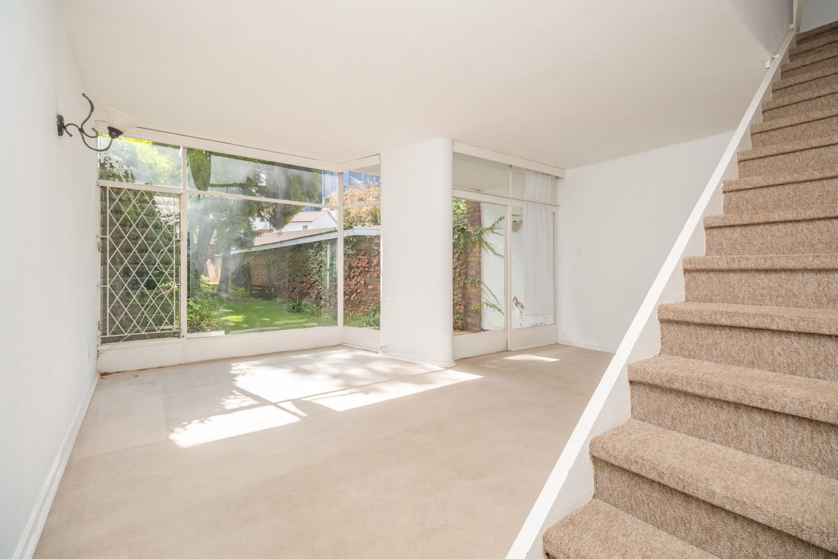 Spacious 1.5-Bedroom Duplex Garden Apartment for Rent | Prime Sandton Location - Photo 2