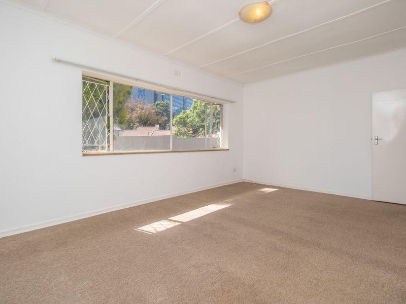 Spacious 1.5-Bedroom Duplex Garden Apartment for Sale | Prime Sandton Location - Photo 3