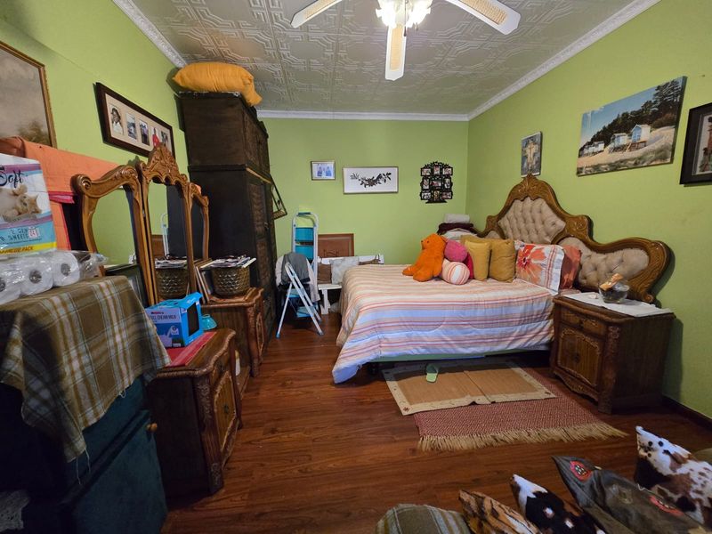 Spacious Family home with flatlet in a peaceful area - Photo 4