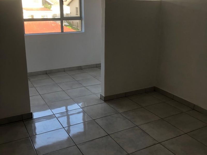 Pet Friendly 1.5 Bedroom flat to rent - Photo 9