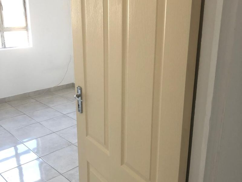 Pet Friendly 1.5 Bedroom flat to rent - Photo 4