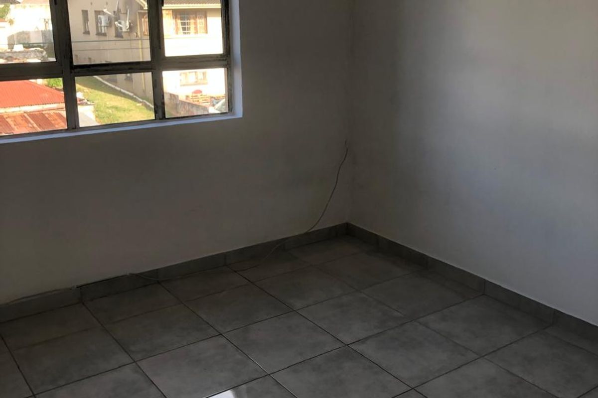 Pet Friendly 1.5 Bedroom flat to rent - Photo 5