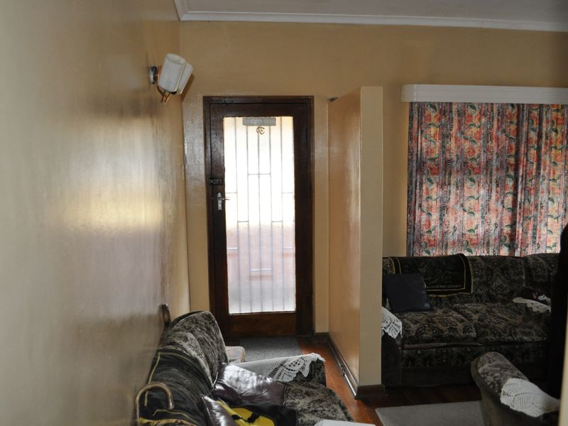 3 Bedroomed home on Mountview Drive, right in the heart of Malabar - Photo 6
