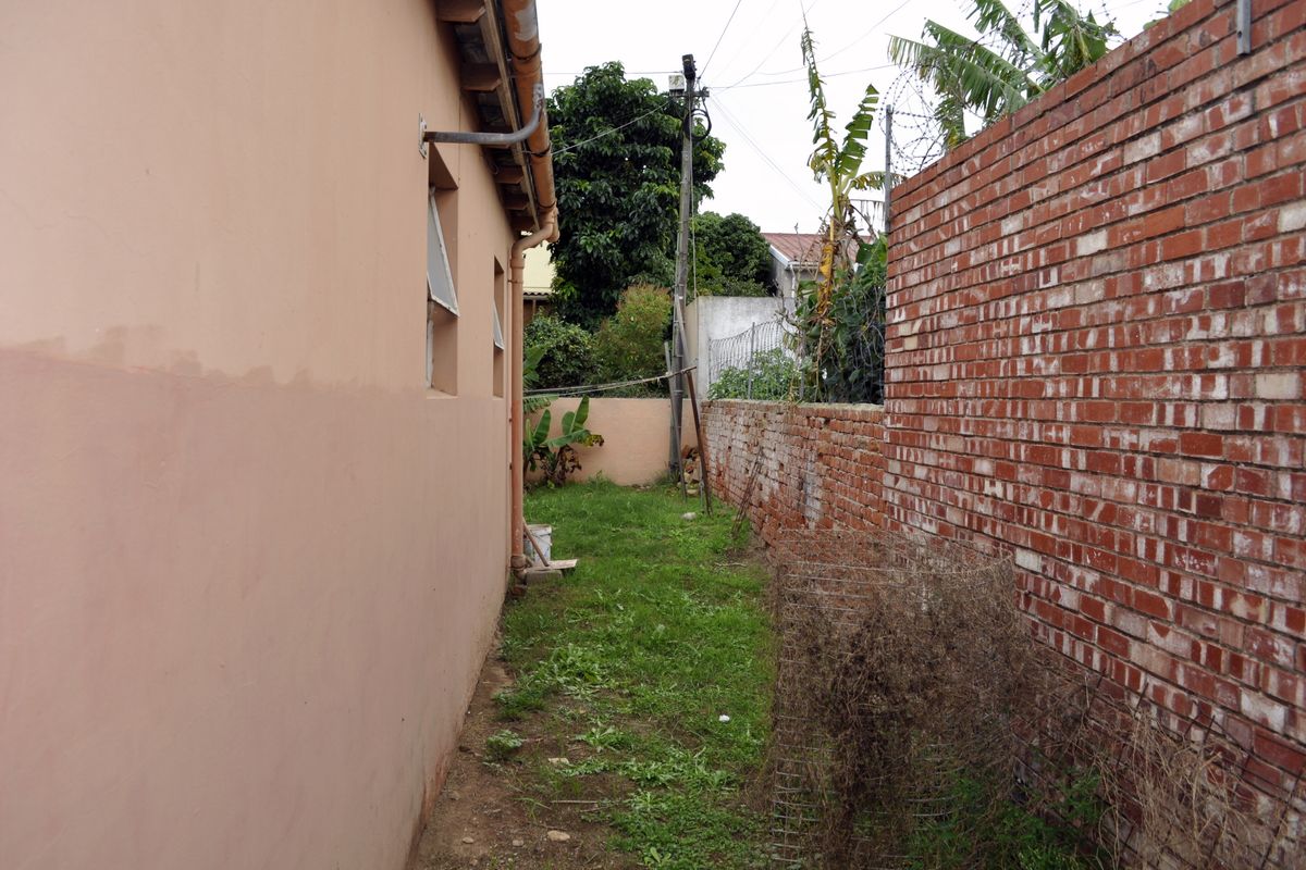 3 Bedroomed home on Mountview Drive, right in the heart of Malabar - Photo 3