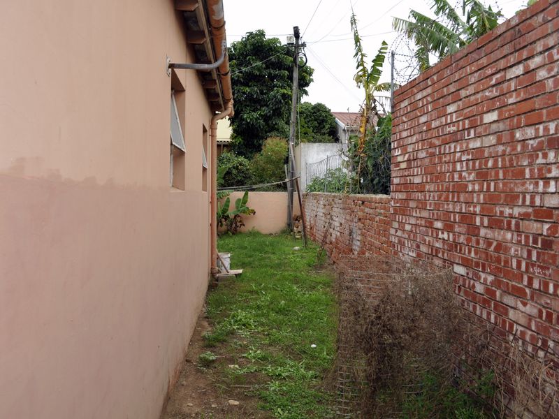 3 Bedroomed home on Mountview Drive, right in the heart of Malabar - Photo 3