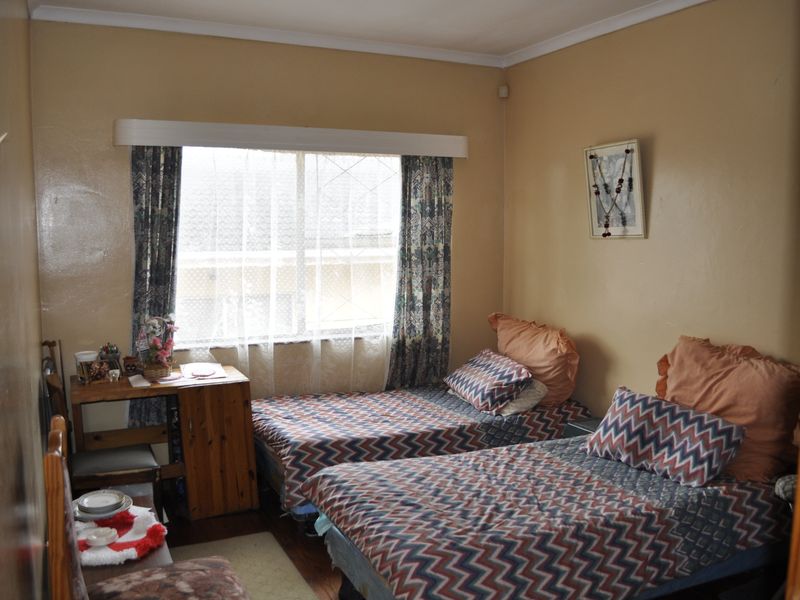 3 Bedroomed home on Mountview Drive, right in the heart of Malabar - Photo 10