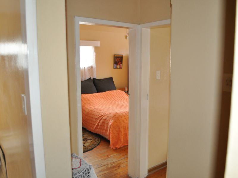 3 Bedroomed home on Mountview Drive, right in the heart of Malabar - Photo 8
