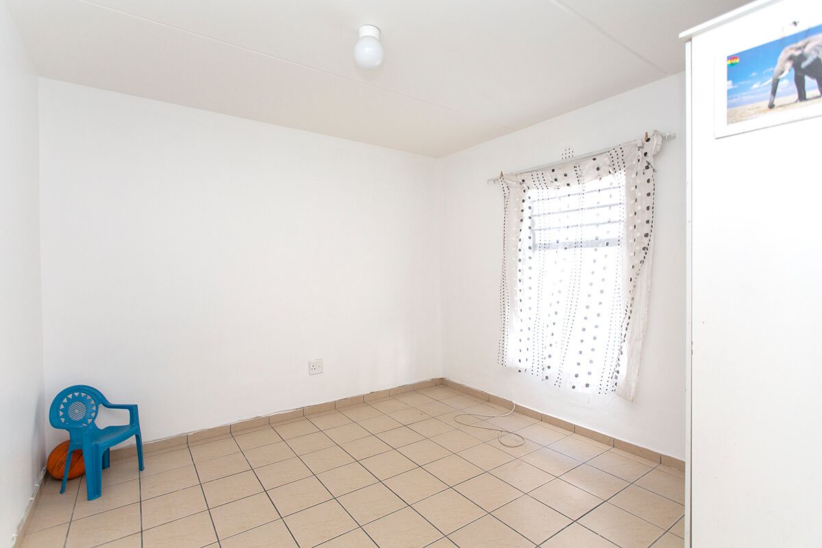 Apartment - Parklands East - Photo 3