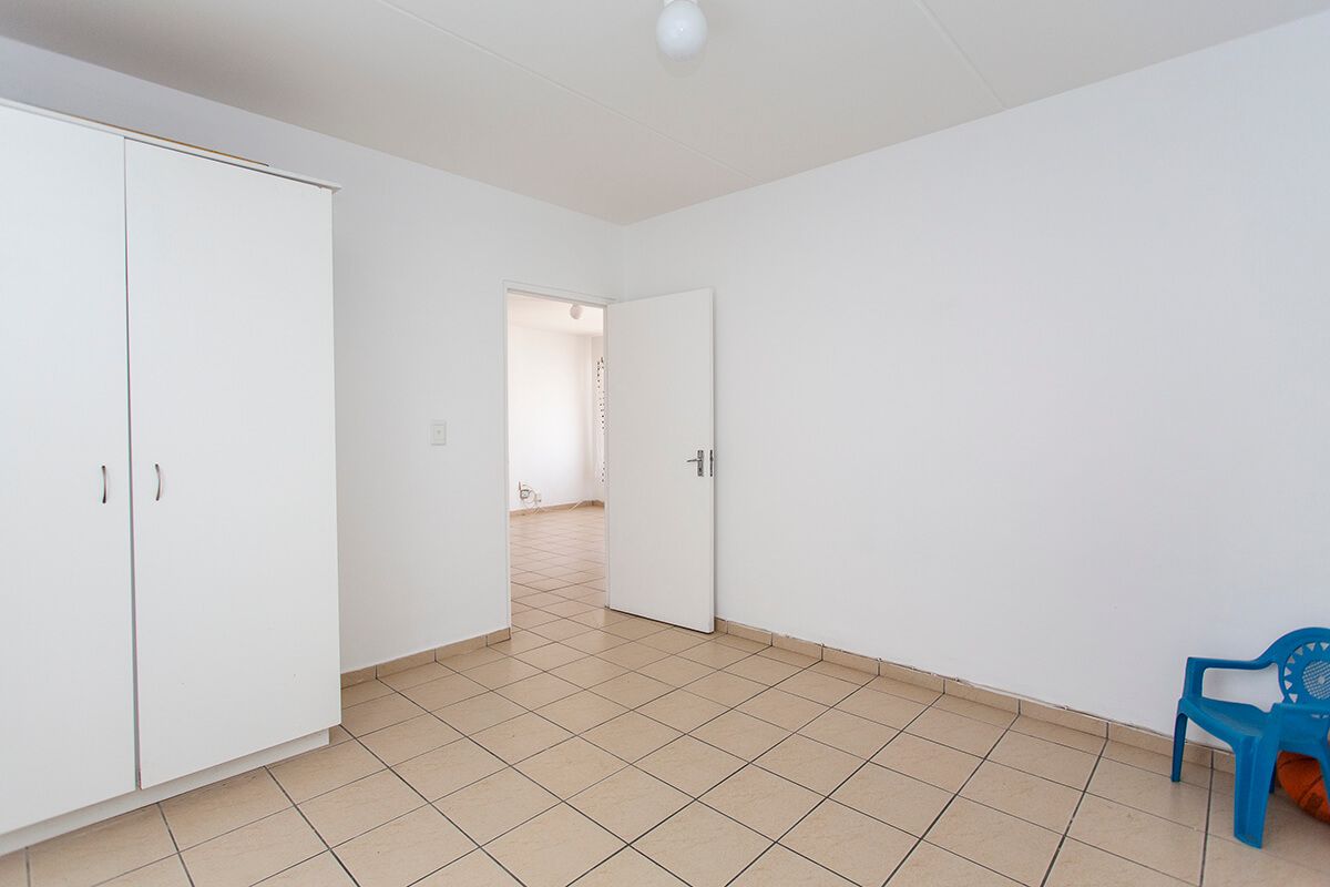 Apartment - Parklands East - Photo 5