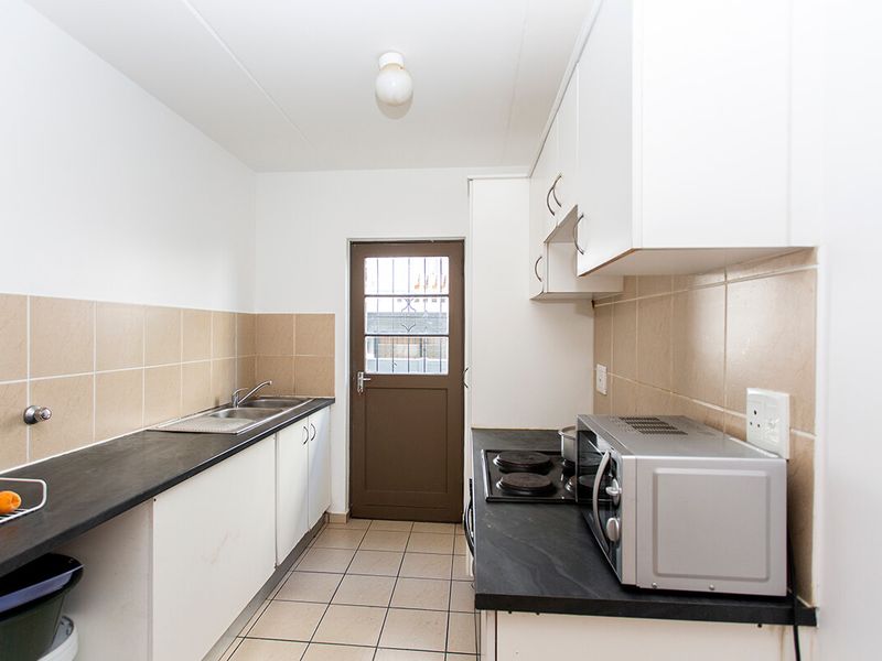 Apartment - Parklands East - Photo 8