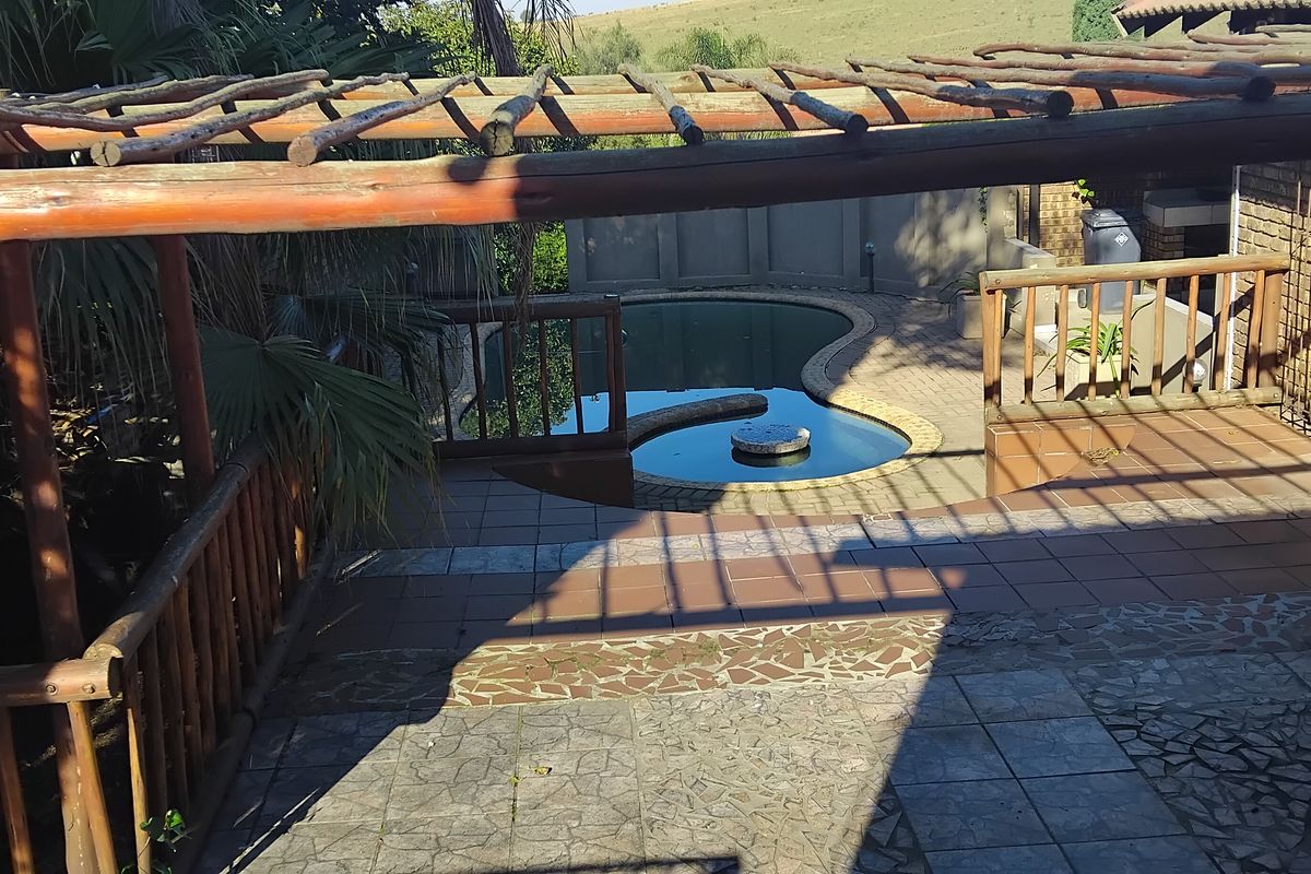 3 BEDROOM FAMILY HOME FOR SALE IN A GOD AREA - Photo 2