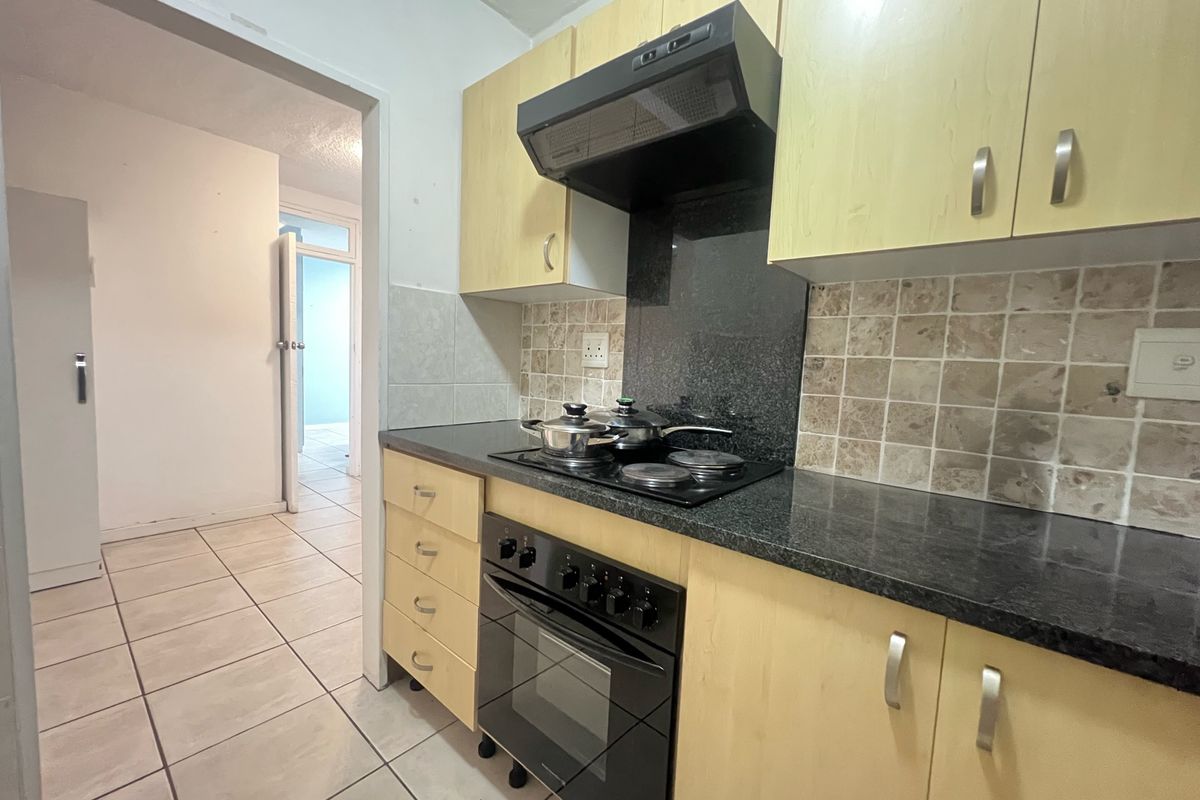 Bulwer One bedroom flat to let - Photo 4