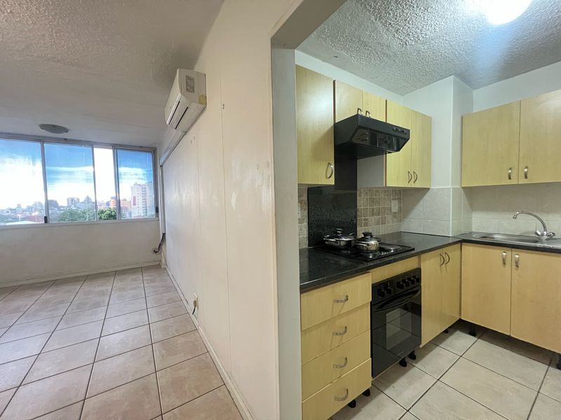 Bulwer One bedroom flat to let - Photo 3