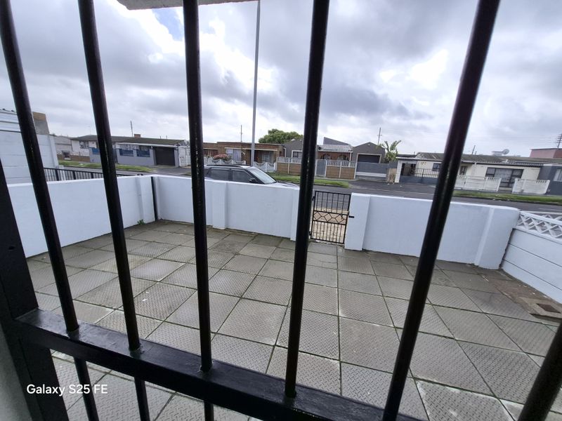 2 Bedroom home - Photo 5