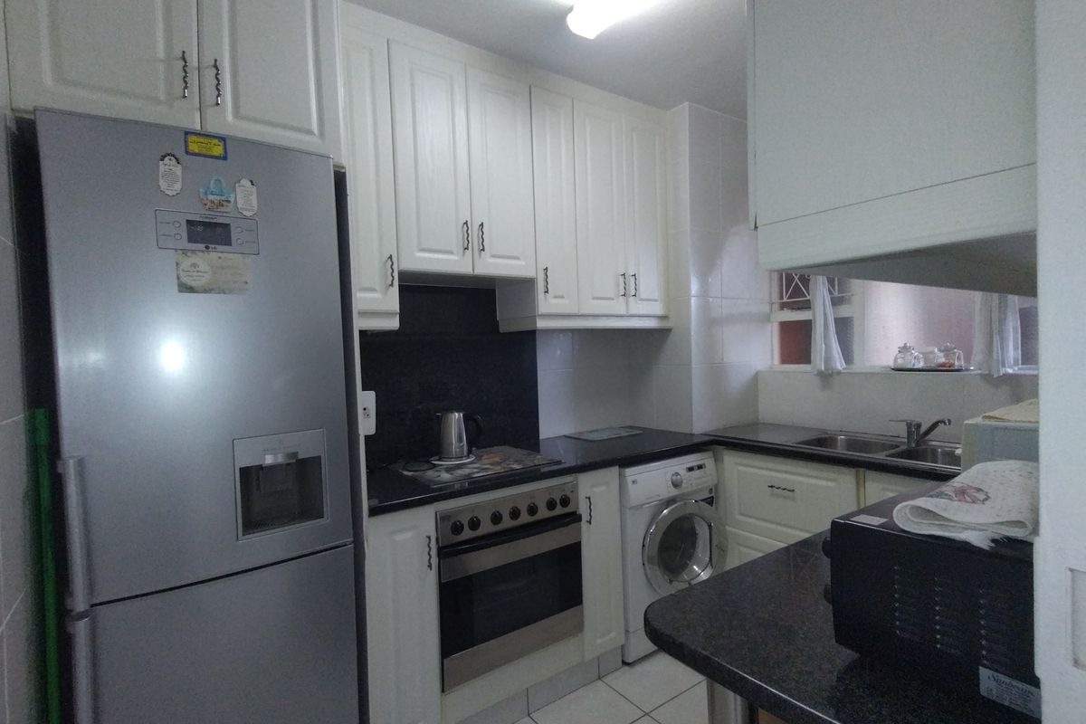 One bedroom Apartment North Beach - Photo 3