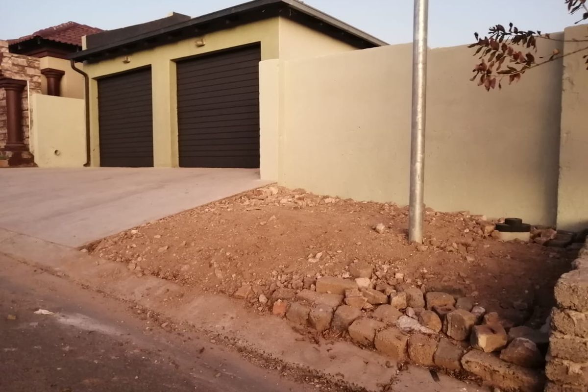 A Home For Sale In Duvha - Photo 2